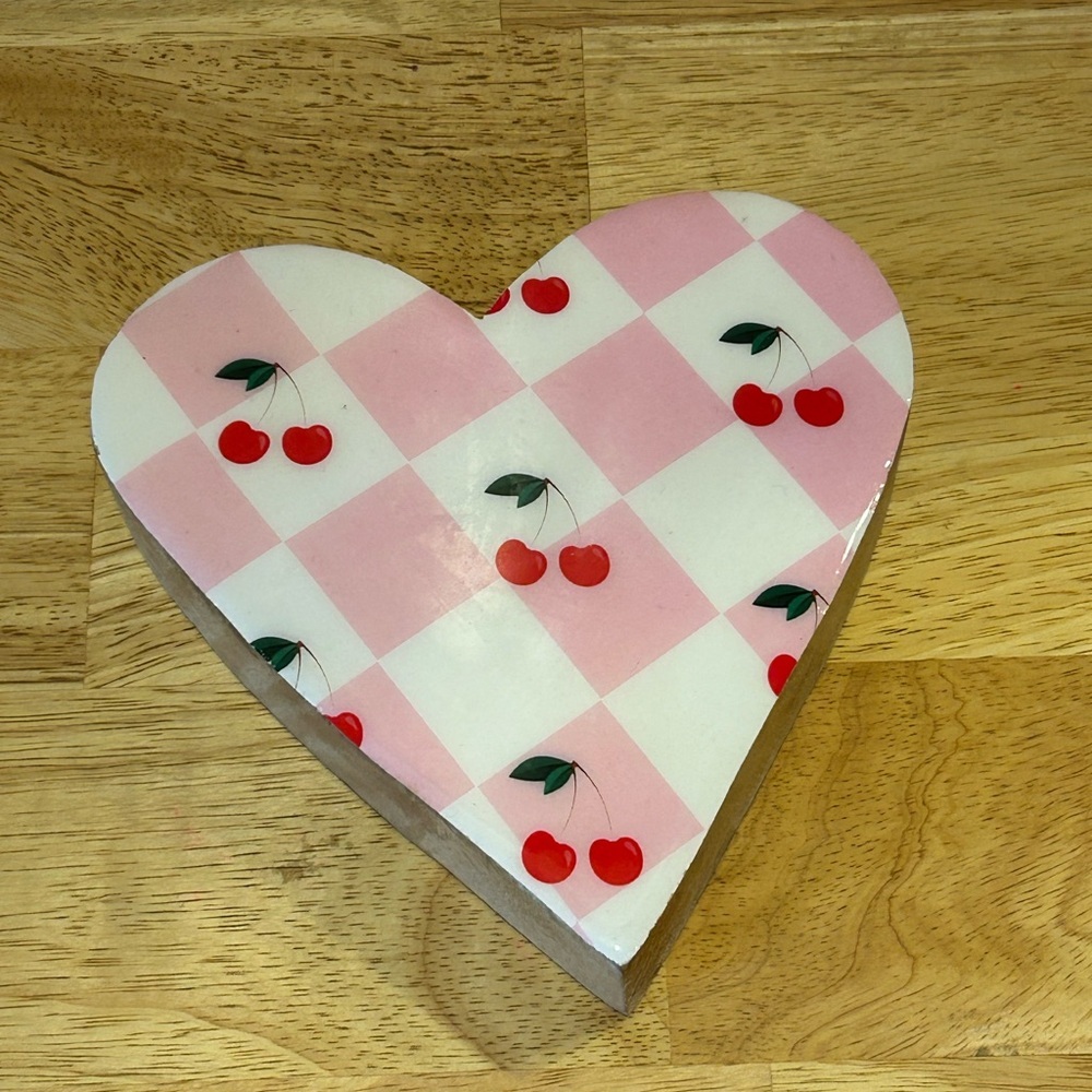 C&C CALIFORNIA Wood Heart Decor. Pink Checkerboard & Red Cherry Accents. NWTS - Picture 5 of 6